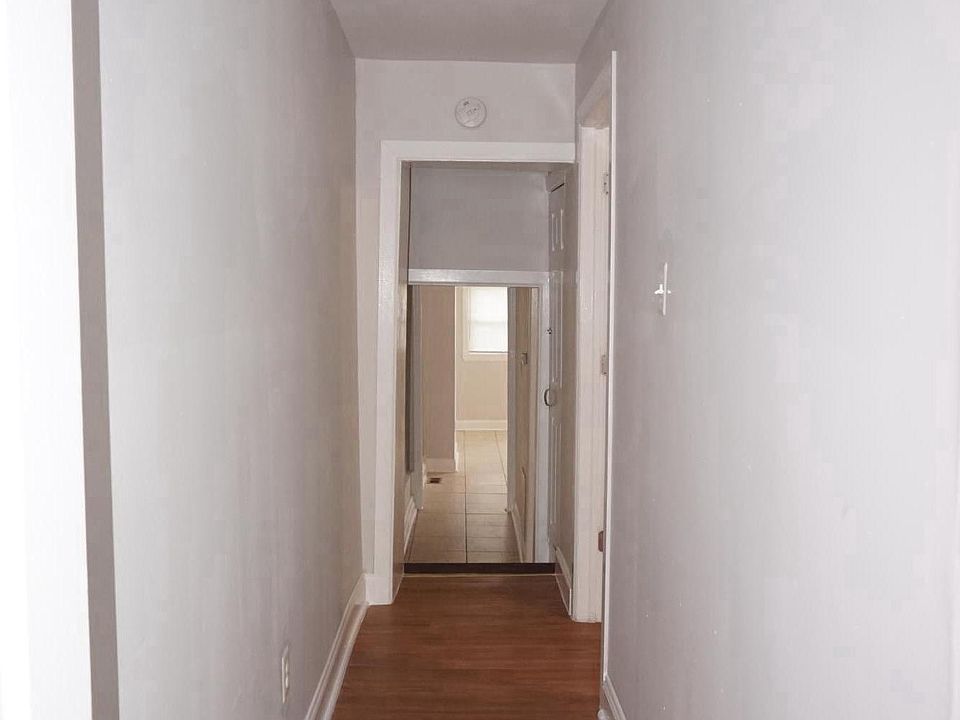 1st image of 1519 N 60th St #1