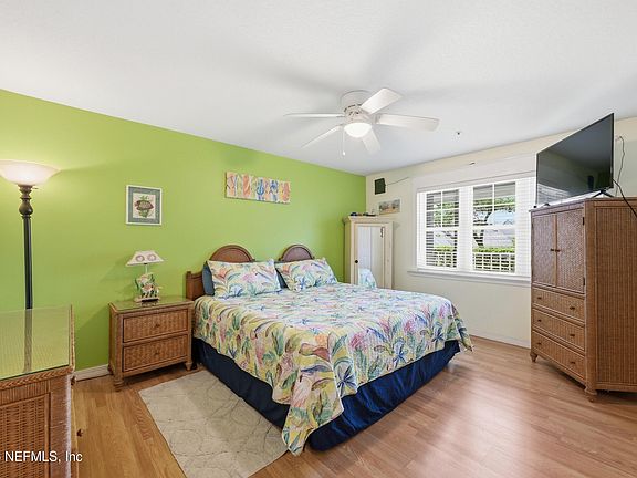 5th image of 110 OCEAN HOLLOW Lane #106