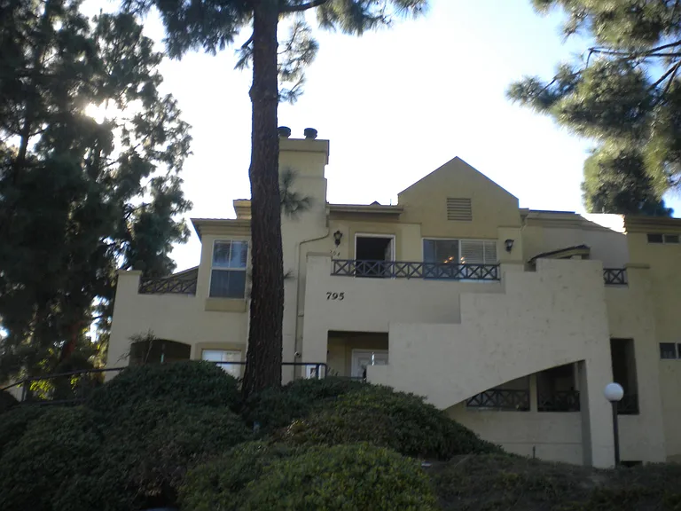 795 Brookstone Rd #204 — Photo 2