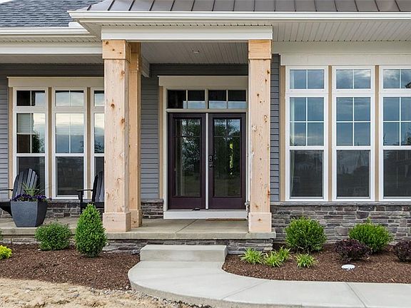 2nd image of 10195 Village Ln