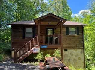 3250 Parish Way, Sevierville, TN 37876
