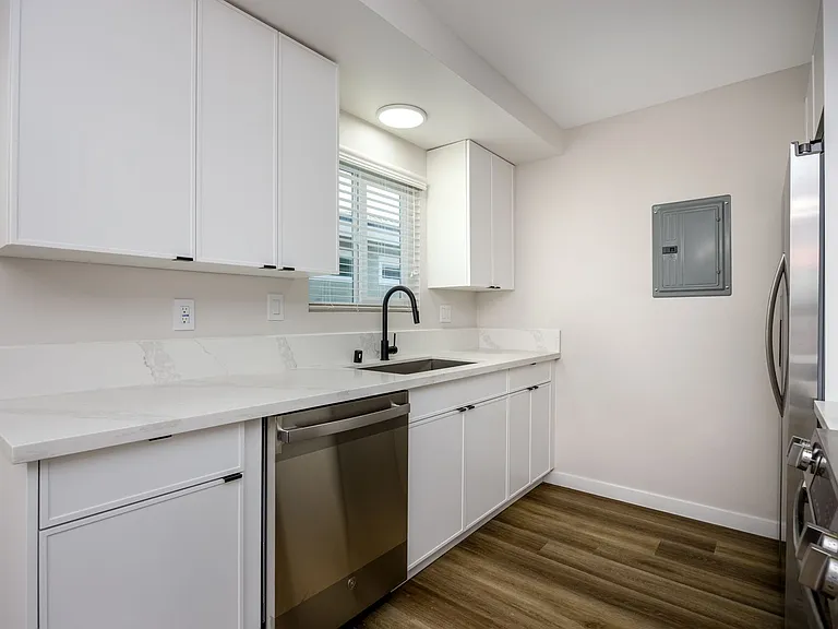 1307 Amethyst St — Photo 12