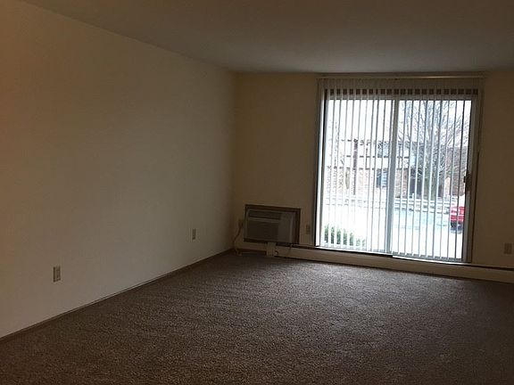 4th image of 4800 Indian Hills Dr APT 3