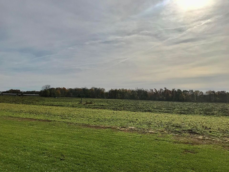 2nd image of 18209 Fawn River Rd