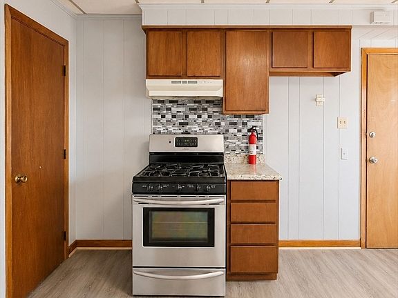 5th image of 436 3rd St #2S