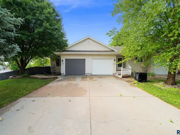 3737 E Mission St, Sioux Falls, SD 57103