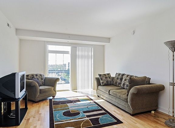 5th image of 50 S Greeley St APT 407