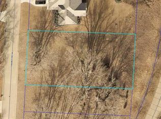 802 Crooked Tree Ln, Dakota Dunes, SD 57049