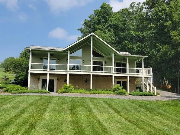 906 Turkey Run, Woodlawn, VA 24381