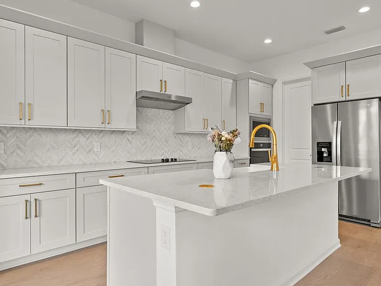 3113 Expedition Dr — Photo 6