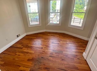 254 21st St #1F, Irvington, NJ 07111