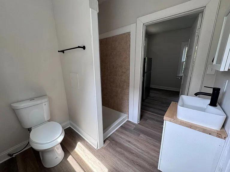 258 Washington St — Photo 6