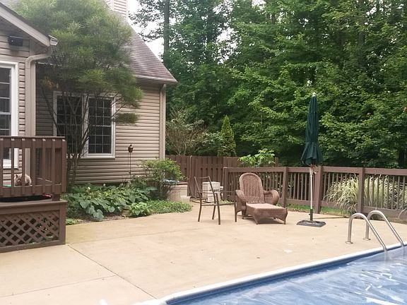 5th image of 1127 Thornwood Dr