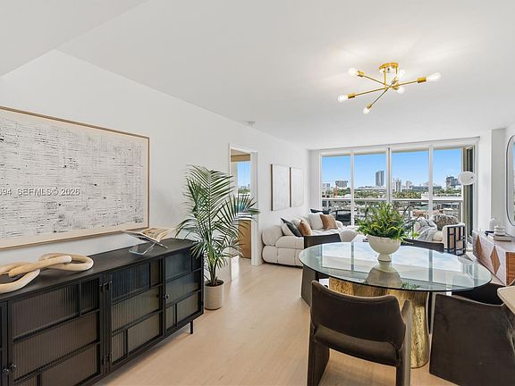 3rd image of 1800 Sunset Harbour Dr #1003
