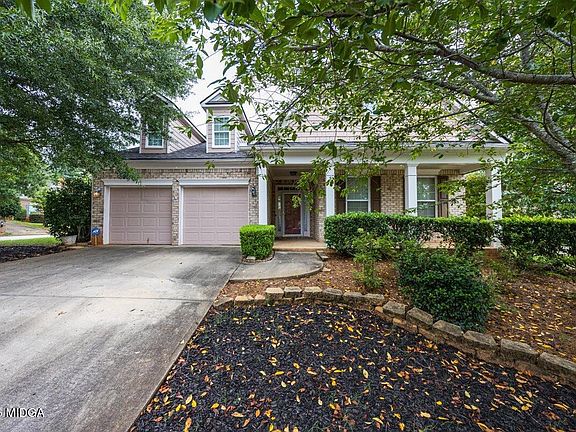 2nd image of 102 Fairways Ct