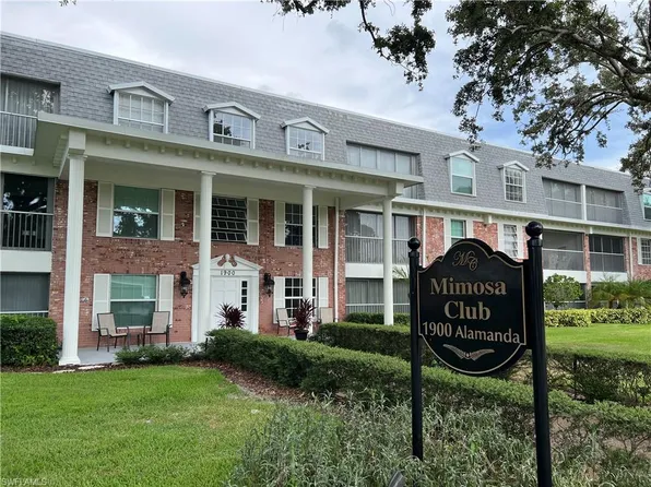 1900 Alamanda DR #308, NAPLES, FL 34102
