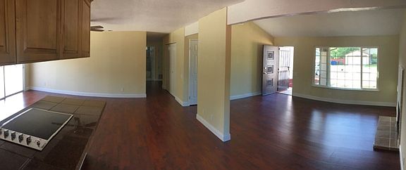 3rd image of 1 Kelso Cir