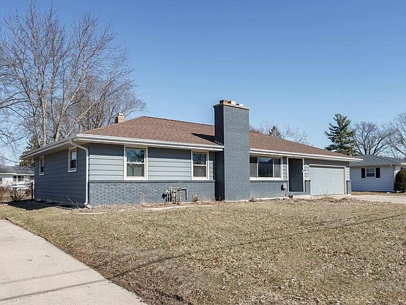 2nd image of 2211 Ruger Avenue