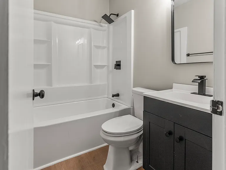 107 Lamb St — Photo 14