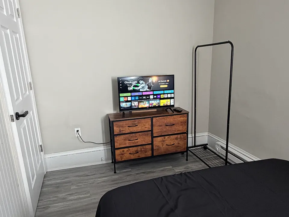 1507 Centre St #3