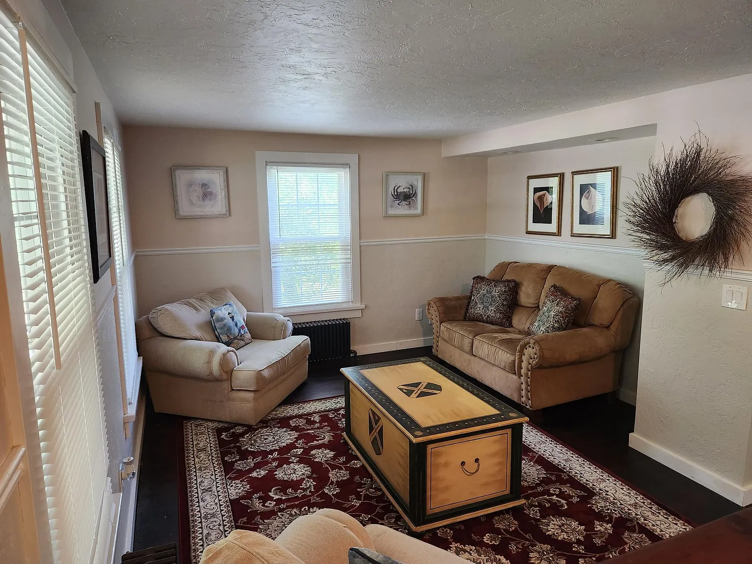 3 bed, 1400 sqft, $2,200 — Photo 2