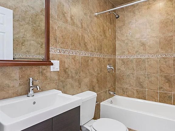5th image of 1708 West St APT 5