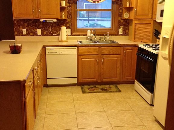 3rd image of 849 Hann Ave
