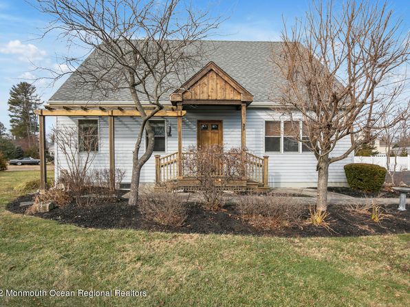 35 Birch Ave