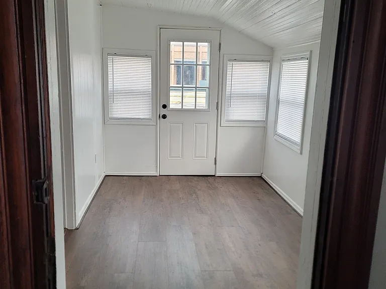 221 Chestnut St — Photo 2