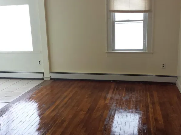 186 Elm St, Cobleskill, NY 12043