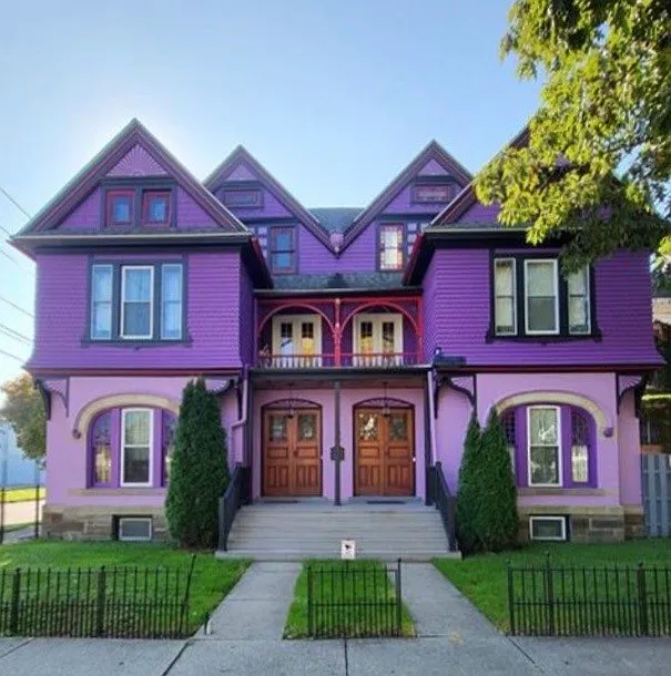 301 W Clinton St