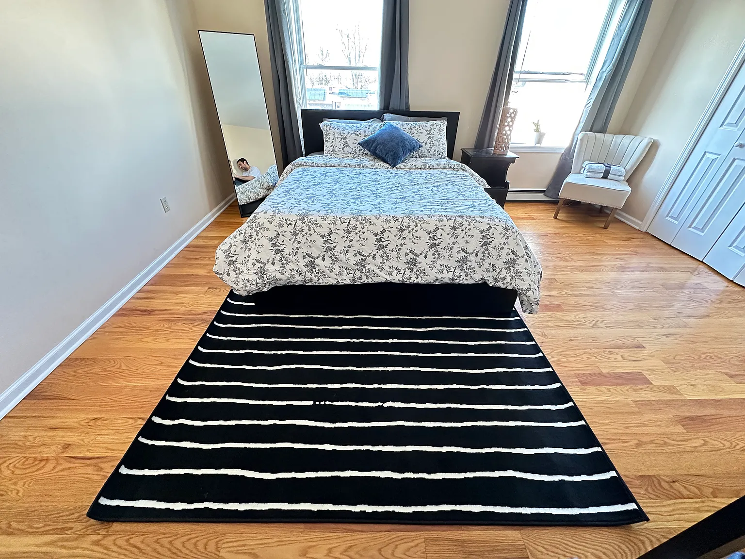 3 bed, 1.5 bath, 3200 sqft, $1,450 — Photo 3