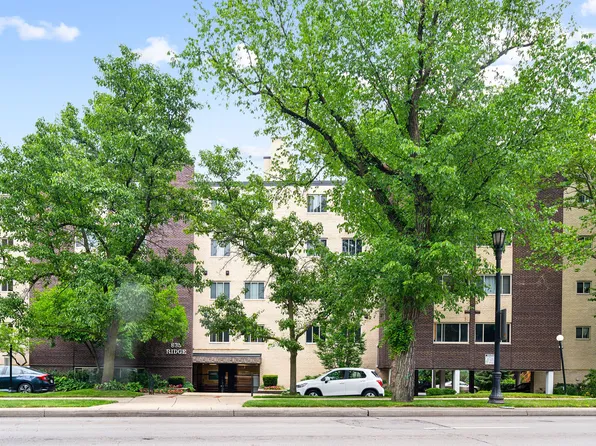 835 Ridge Ave APT 303, Evanston, IL 60202