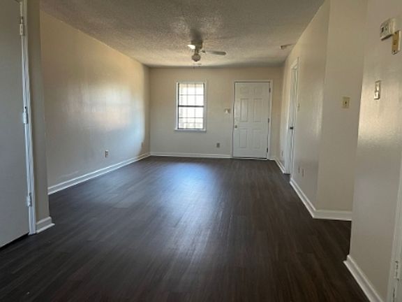 4th image of 2913 Wimberly Dr SW