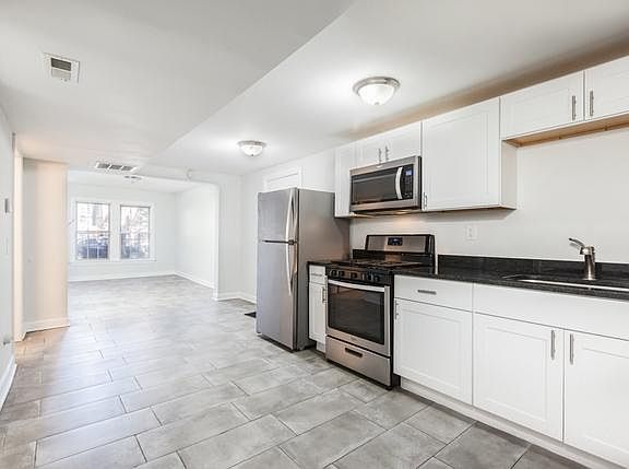 5th image of 3721 W Palmer St #1