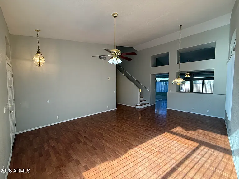 1253 N Spire Ct — Photo 5