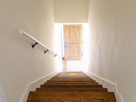 2nd image of 5400 La Cresta Ct