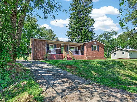 4th image of 5201 Colonial Dr