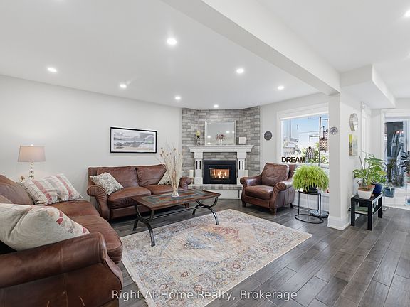 4th image of 197 Parkwood Cres