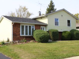 2616 Hermon Ave, Zion, IL