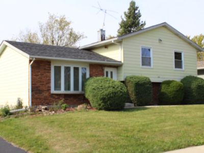 2616 Hermon Ave, Zion, IL, 60099