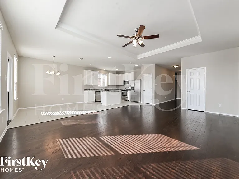 2023 Avondown Rd — Photo 5