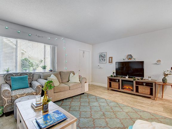 4th image of 419 Us Highway 1 APT 105
