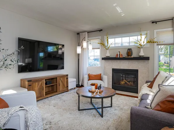 7907 Autumn Ridge Ave, Chanhassen, MN 55317