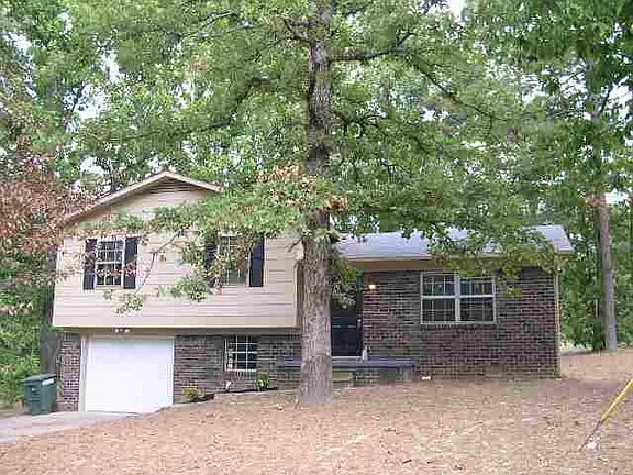 2nd image of 3834 Greendale Pl NE