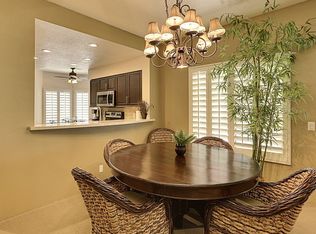 702 N Vista Lago Cir, Palm Desert, CA 92211