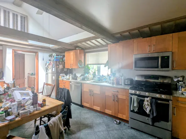 72 Cushing St #1, Waltham, MA 02453