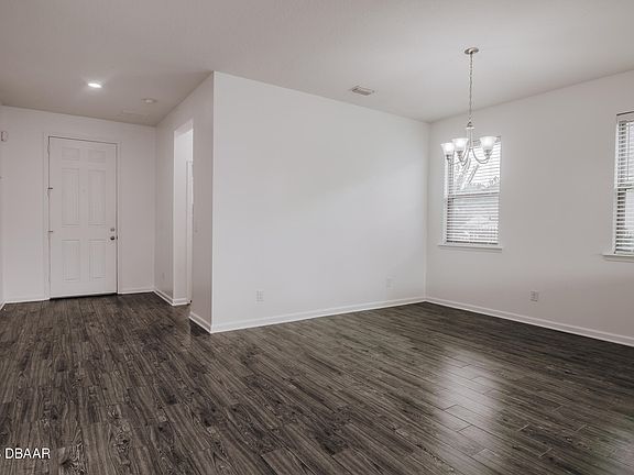 5th image of 485 Tuscany Chase Dr