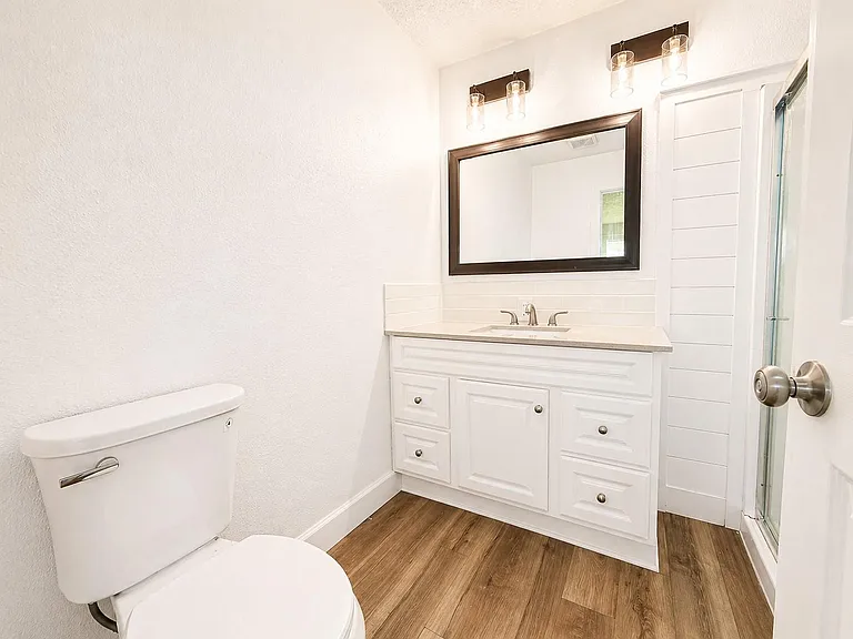 7 Carol Ct #A — Photo 11
