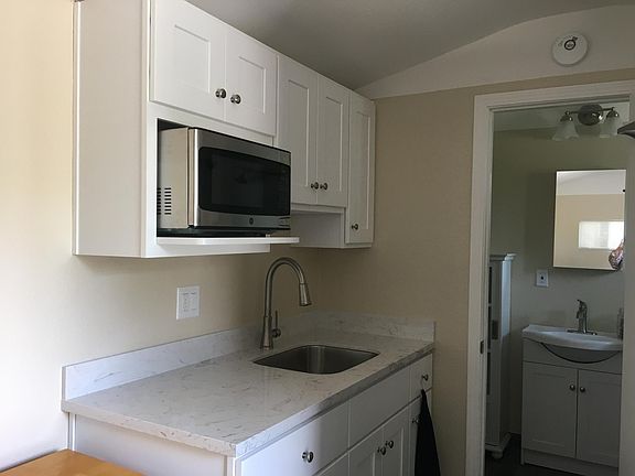 3rd image of 378 N 21st St #378B